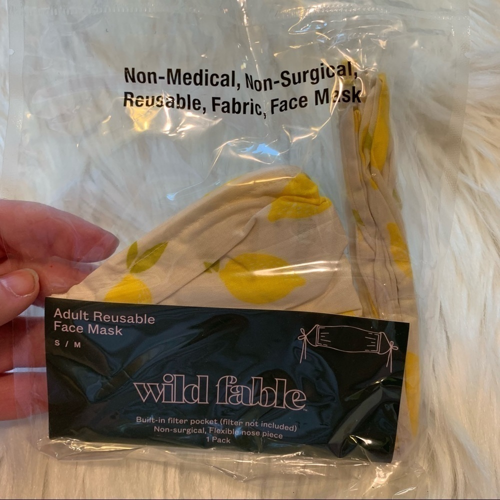 Wild Fable Fabric Mask Lemon Print Interchangeable - Picture 3 of 7